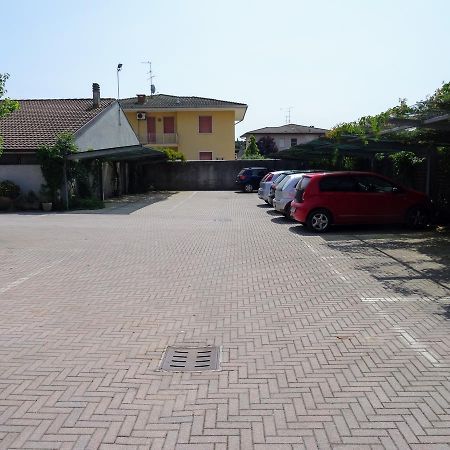Residenza Il Giglio Bed and Breakfast Mozzecane Εξωτερικό φωτογραφία