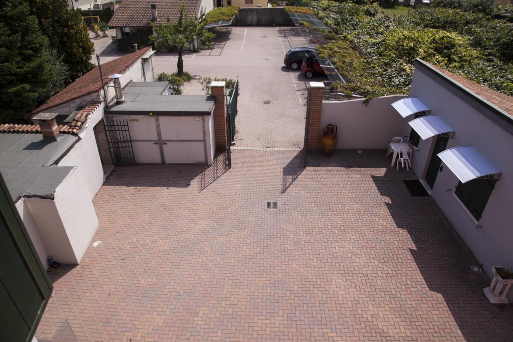 Residenza Il Giglio Bed and Breakfast Mozzecane Εξωτερικό φωτογραφία