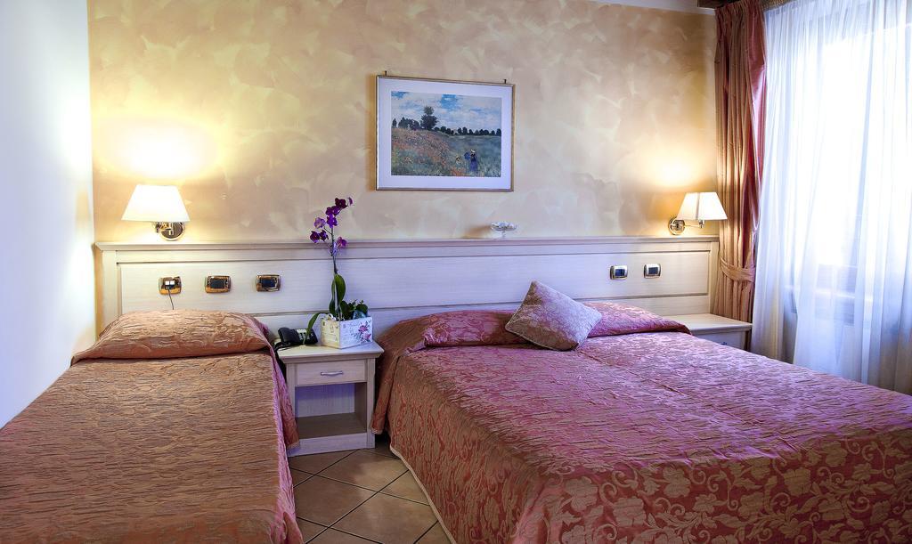 Residenza Il Giglio Bed and Breakfast Mozzecane Εξωτερικό φωτογραφία