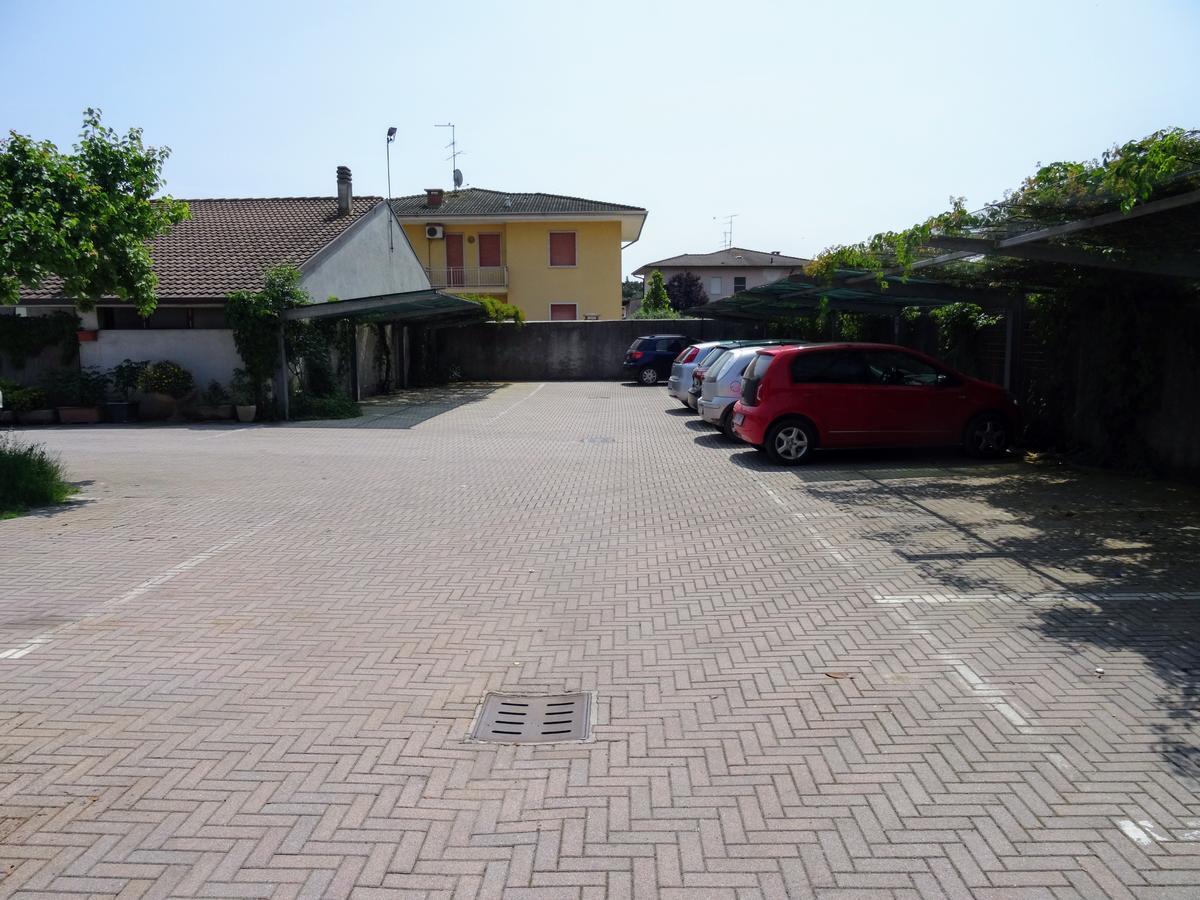 Residenza Il Giglio Bed and Breakfast Mozzecane Εξωτερικό φωτογραφία