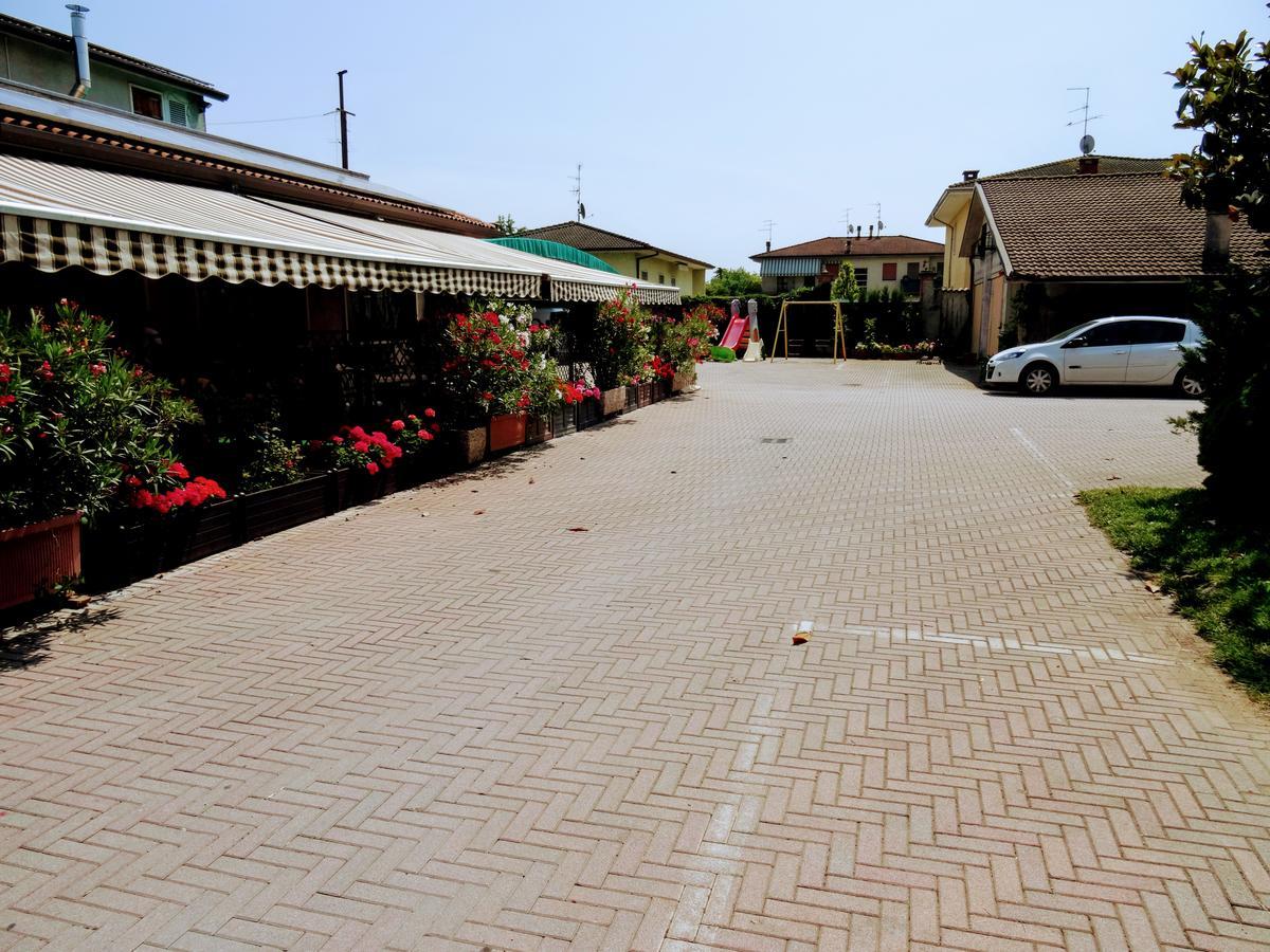 Residenza Il Giglio Bed and Breakfast Mozzecane Εξωτερικό φωτογραφία